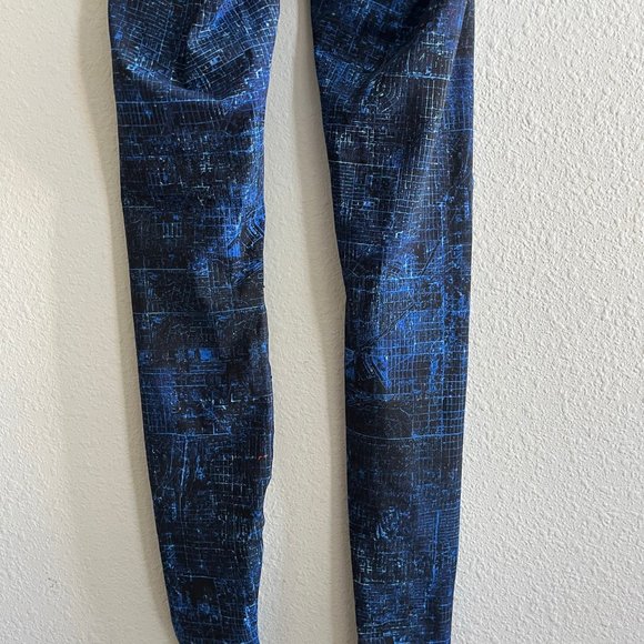 Lululemon Women's Train Time Leggings City Light Multi Black Size 2 - Picture 3 of 7
